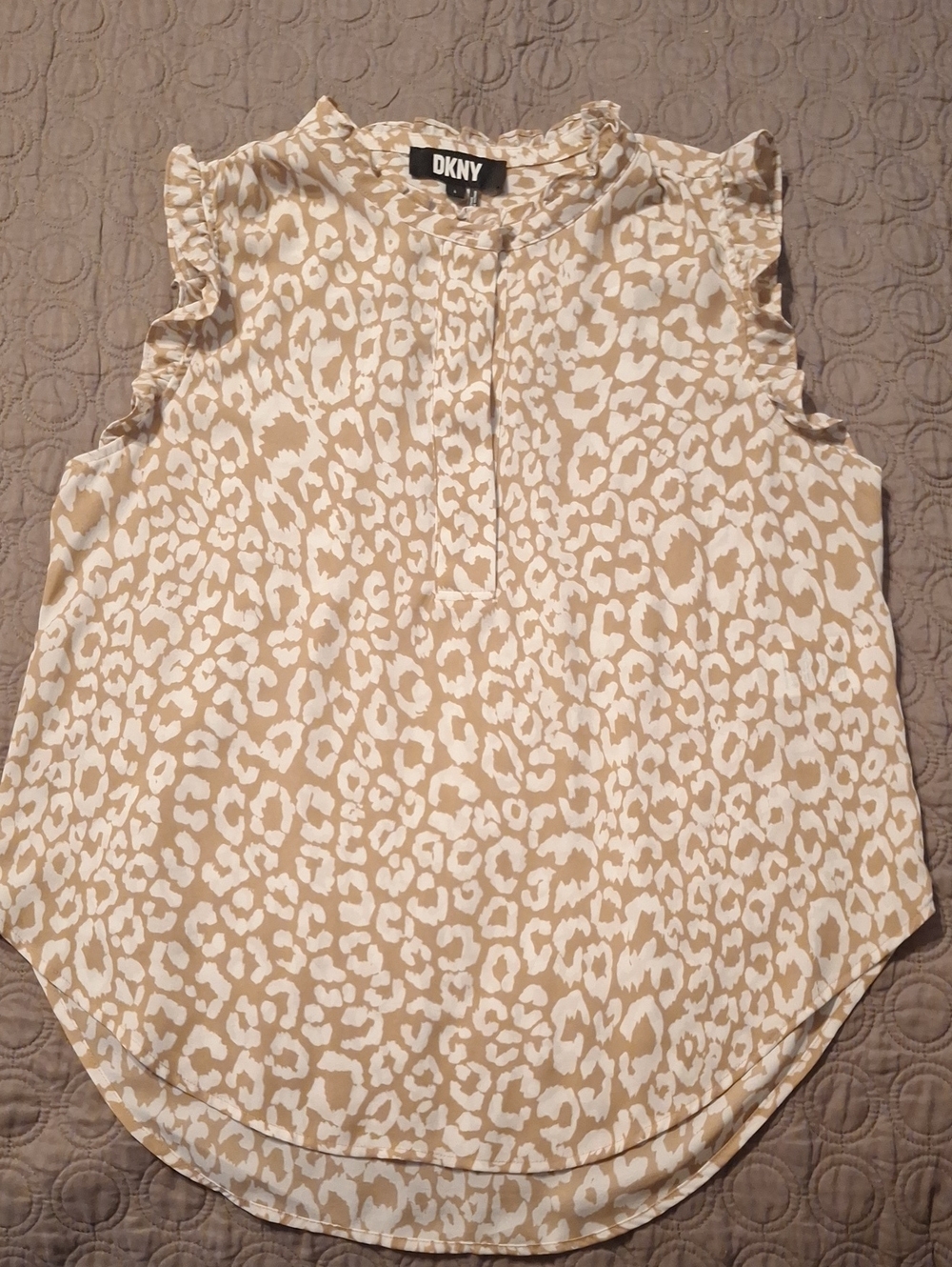 DKNY Beige and White Leopard-Print Ruffle Cap-Sleeve Blouse